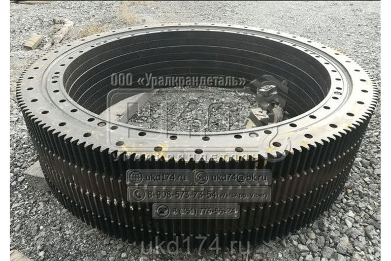 Опора поворотная КС-65713-1.31.100-2-01
